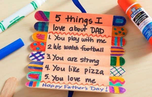 Manualidades para el dia del padre con palos de madera decorados