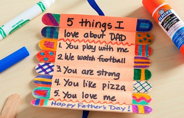 Manualidades para el dia del padre con palos de madera decorados