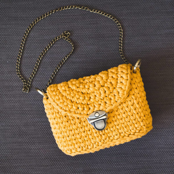 Como hacer bolsa ganchillo paso a paso bolsas modernas FOTOS bolso amarillo cierre hebilla