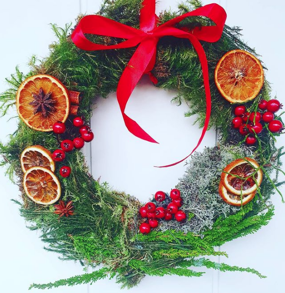 Manualidades de Navidad para niños para hacer este puente de Diciembre adorno con fruta