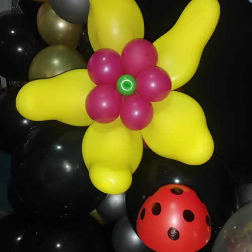 Flor con globos