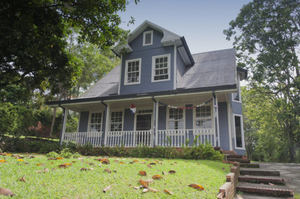 Ideas consejos para hacer fachada casa rustica dos plantas 