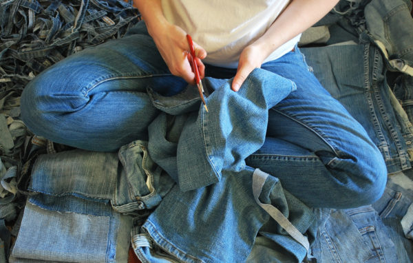 Mejores ideas manualidades para reciclar ropa vieja alfombra 1