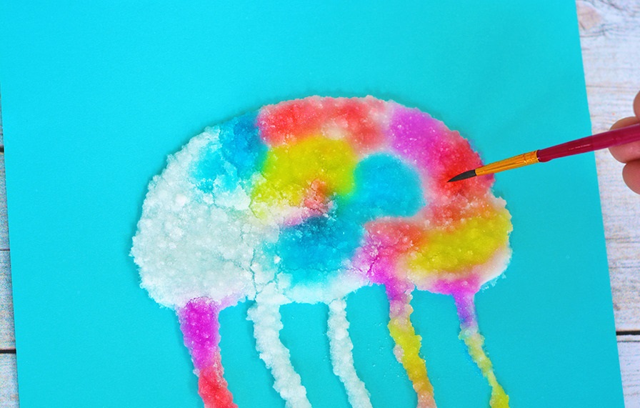 Manualidades faciles de verano para ninos FOTOS medusa pintura