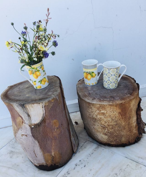 30 Ideas para decorar la terraza en Primavera Verano troncos