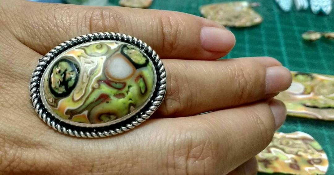 Anillo de arcilla polimerica