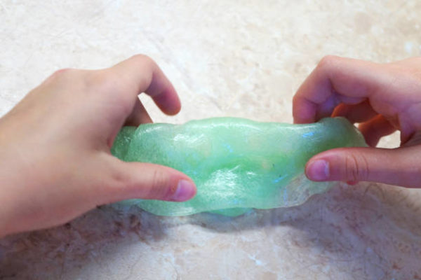 Como se hace el slime casero paso a paso para ninos 12