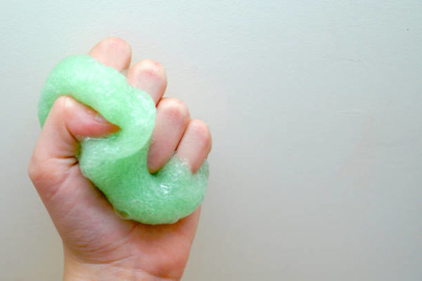 Como se hace el slime casero paso a paso para ninos 17