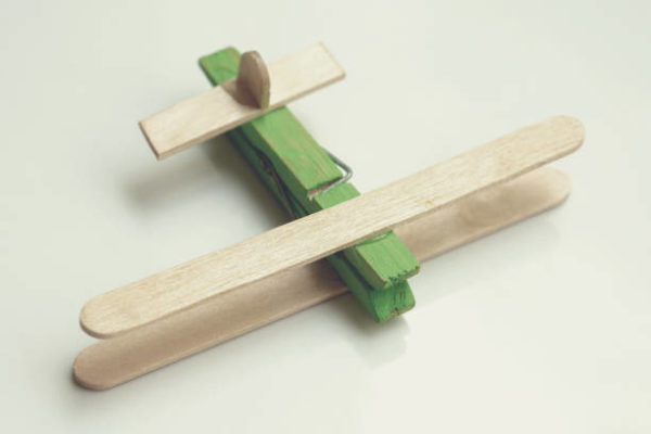 Juguetes reciclados pinzas