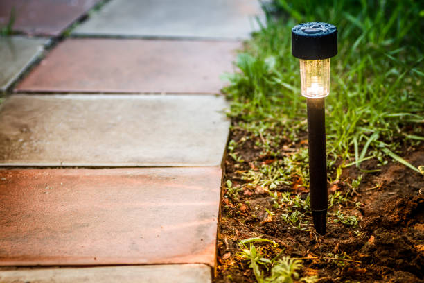 Las mejores ideas para iluminar tu jardin sin contaminar lamparas luz led