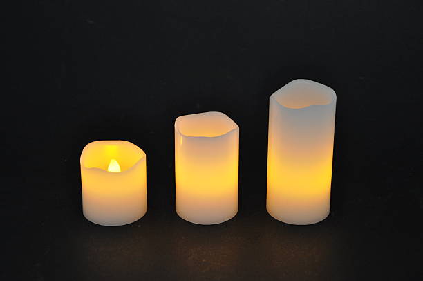 Las mejores ideas para iluminar tu jardin sin contaminar velas electricas