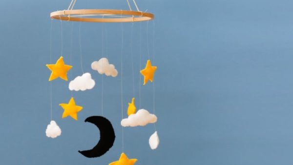 Ideas de manualidades para adultos en verano FOTOS movil cuna