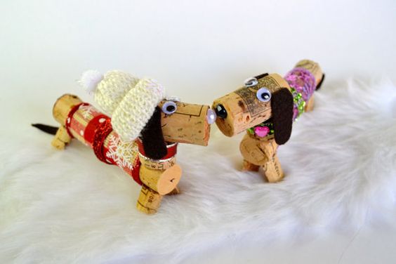 Ideas y consejos para hacer animales con corchos para niños pareja de perros