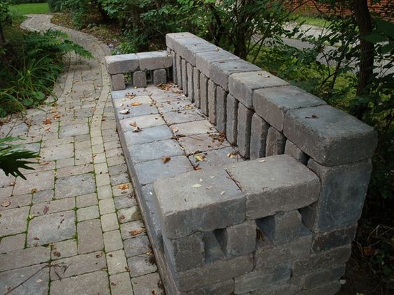 Las mejores ideas y consejos para decorar tu casa sin mucho dinero banco piedras