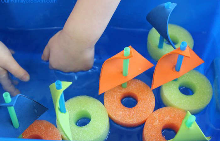 Manualidades para hacer con churros de piscina para ninos barcos agua