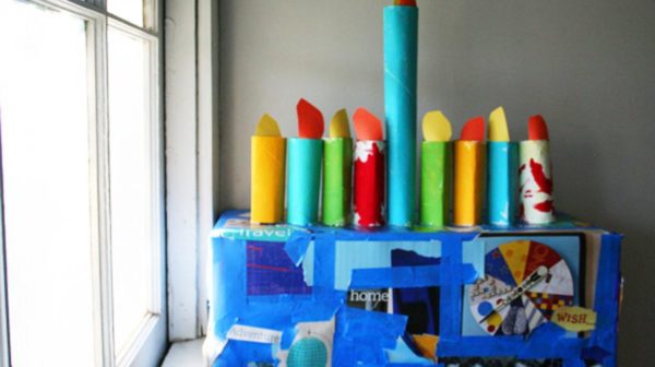Ideas de manualidades para ninos para el dia de hanukkah FOTOS menorah de carton