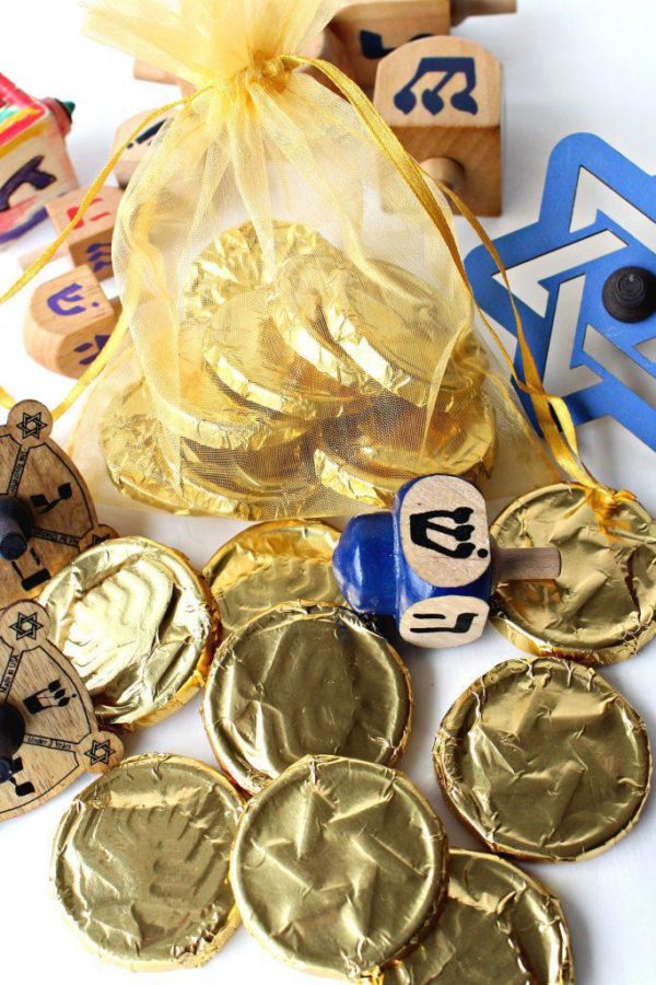 Ideas de manualidades para ninos para el dia de hanukkah monedas chocolate 