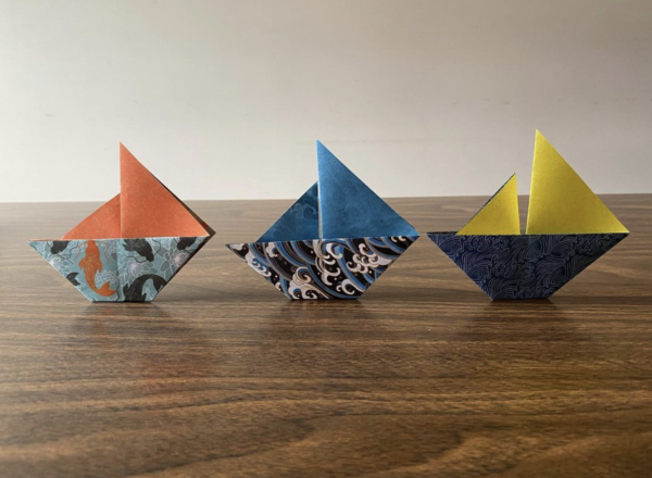 los Origami más sencillos para hacer con personas mayores y celebrar el Día Mundial del Origami barcos