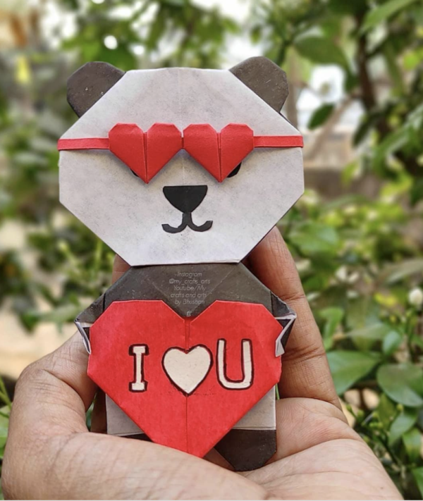 los Origami más sencillos para hacer con personas mayores y celebrar el Día Mundial del Origami oso amoros